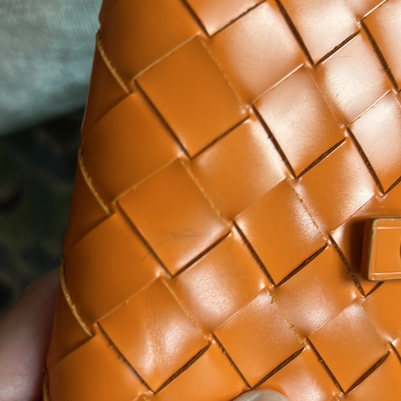 Bottega Veneta Bi-Fold Wallet - Picture 6 of 7